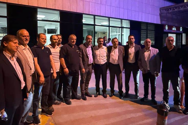 Polis müdahalesinde fenalaşan İYİ Partili Türkoğlu taburcu oldu Polis müdahalesinde fenalaşan İYİ Partili Türkoğlu taburcu oldu