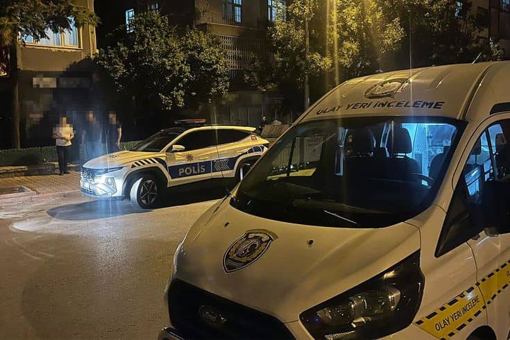 Üvey baba ile oğul arasındaki tartışmada kan aktı! Durumu ağır Üvey baba ile oğul arasındaki tartışmada kan aktı! Durumu ağır