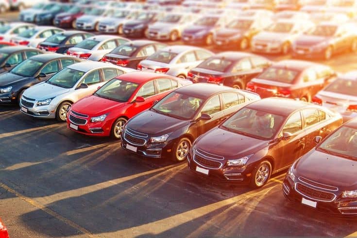 Otomobilde indirim yarışı başladı! Fiyatlar 400 bin TL birden düştü Otomobilde indirim yarışı başladı! Fiyatlar 400 bin TL birden düştü