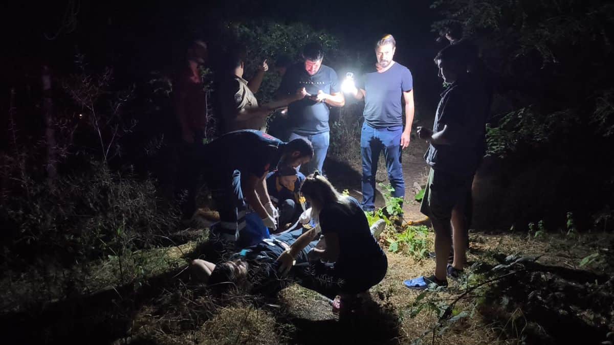 Kütahya'da Silahlı Saldırı: 1 Yaralı, 4 Gözaltı Kütahya'da Silahlı Saldırı: 1 Yaralı, 4 Gözaltı