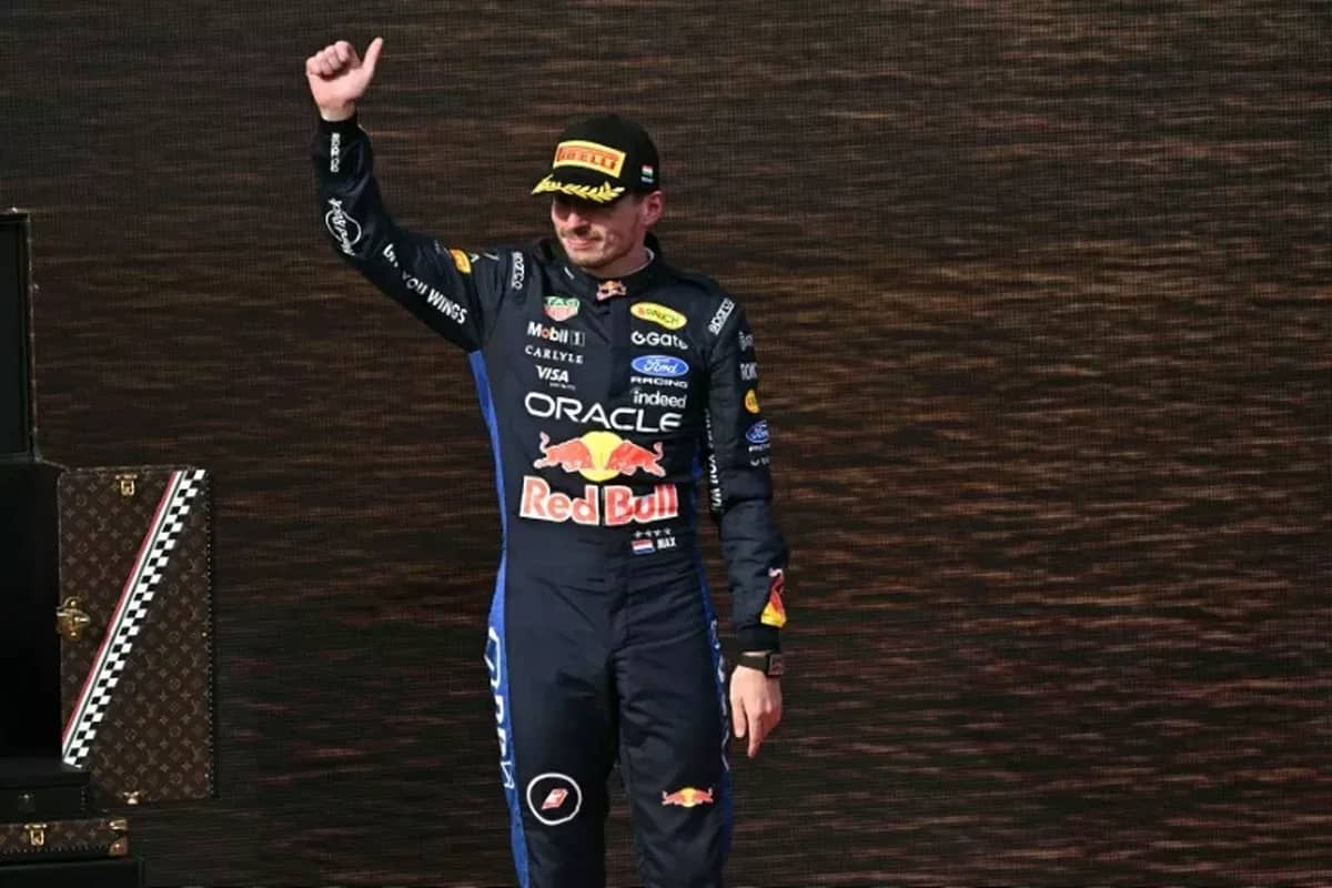Verstappen, Red Bull ile 2030'a Kadar Sözleşme Uzattı Verstappen, Red Bull ile 2030'a Kadar Sözleşme Uzattı