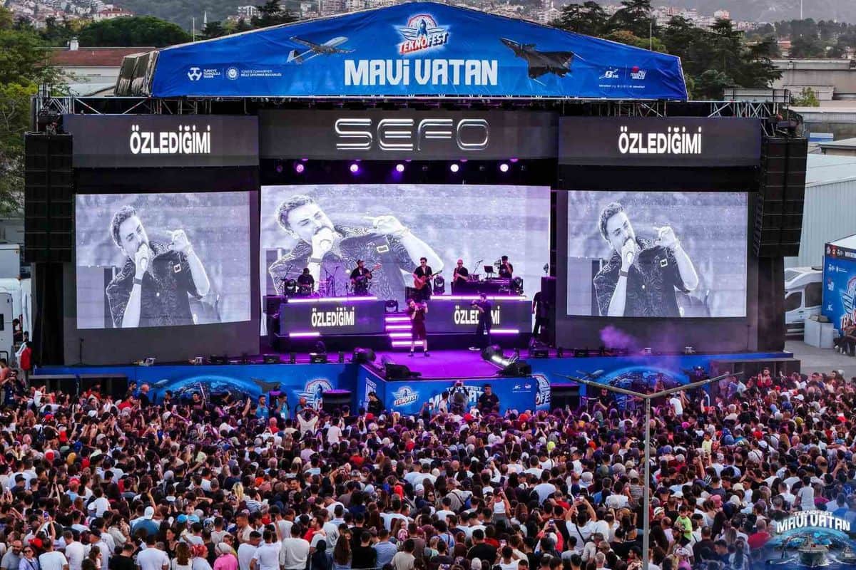 TEKNOFEST Mavi Vatan'da Sefo Rüzgarı TEKNOFEST Mavi Vatan'da Sefo Rüzgarı