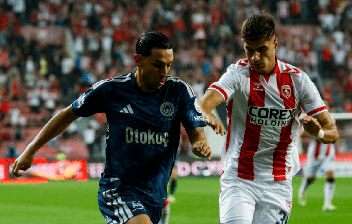 Fenerbahçe, Samsunspor'u 2-0 Mağlup Etti Fenerbahçe, Samsunspor'u 2-0 Mağlup Etti