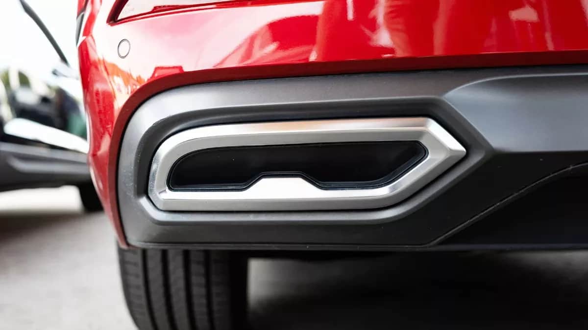 Yeni Nesil Otomobillerde Sahte Egzoz Çıkışları Yaygınlaşıyor Yeni Nesil Otomobillerde Sahte Egzoz Çıkışları Yaygınlaşıyor