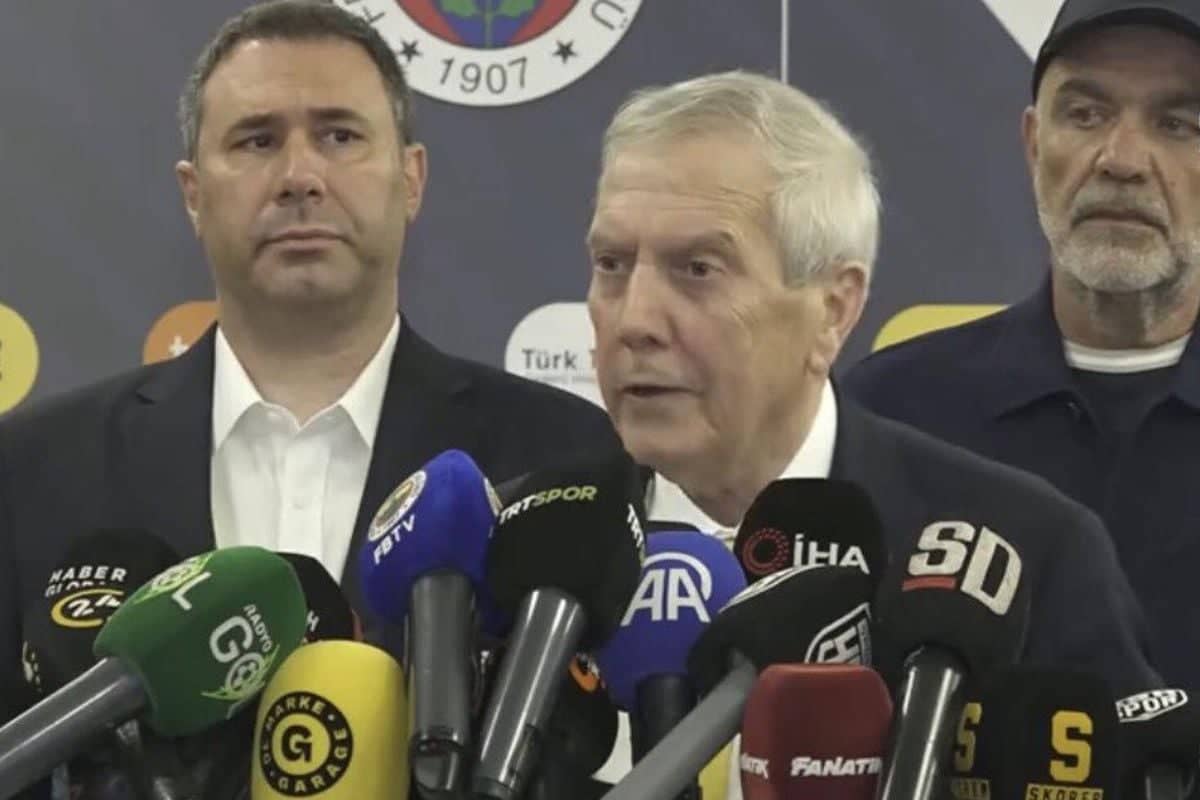 Aziz Yıldırım'dan derbi sonrası olay sözler: Gerekirse ligleri... Aziz Yıldırım'dan derbi sonrası olay sözler: Gerekirse ligleri...
