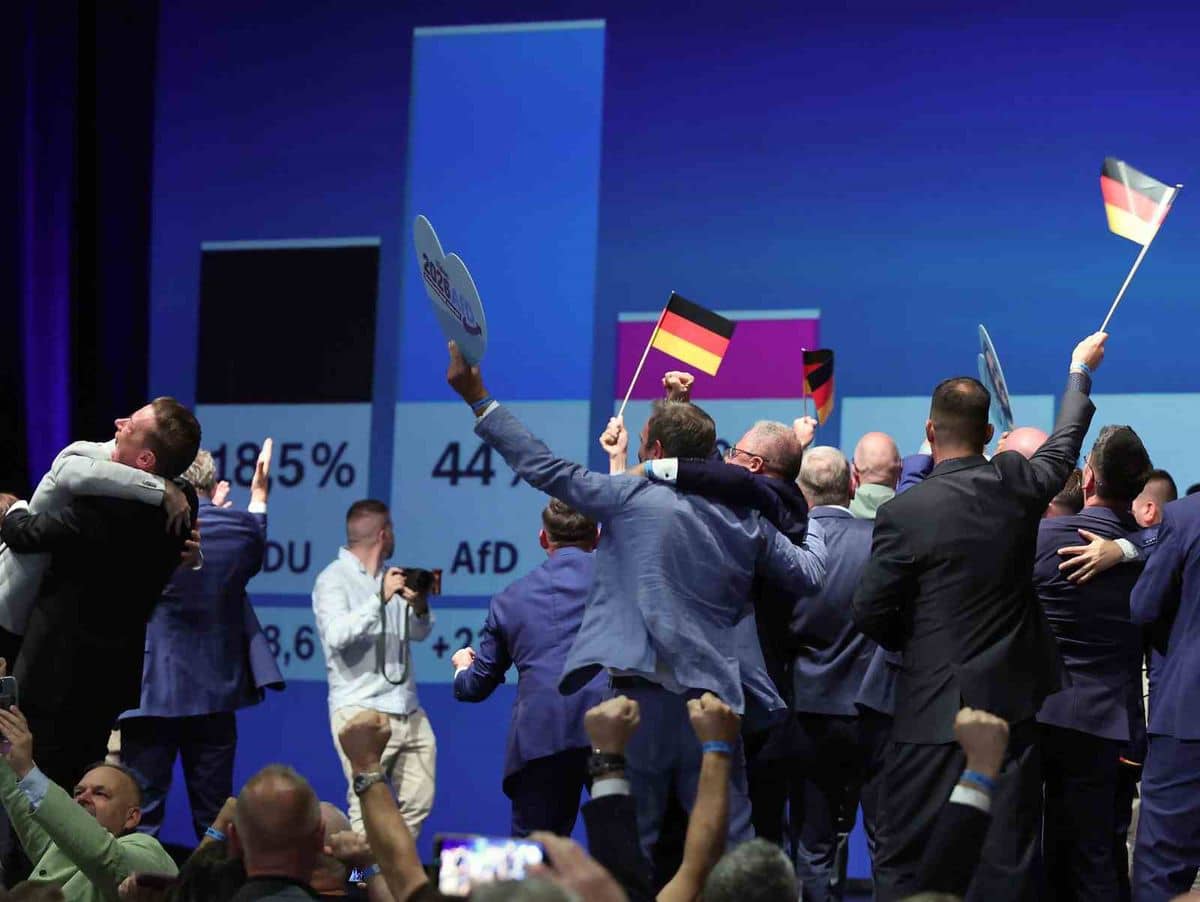 AfD, Saksonya-Anhalt'ta Birinci Çıktı AfD, Saksonya-Anhalt'ta Birinci Çıktı