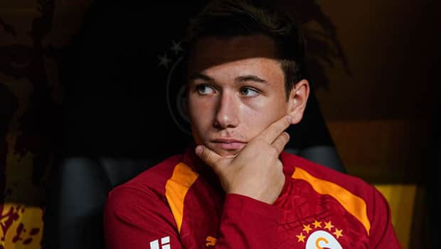 Batrakov, Galatasaray formasıyla ilk resmi maçına çıktı! Batrakov, Galatasaray formasıyla ilk resmi maçına çıktı!