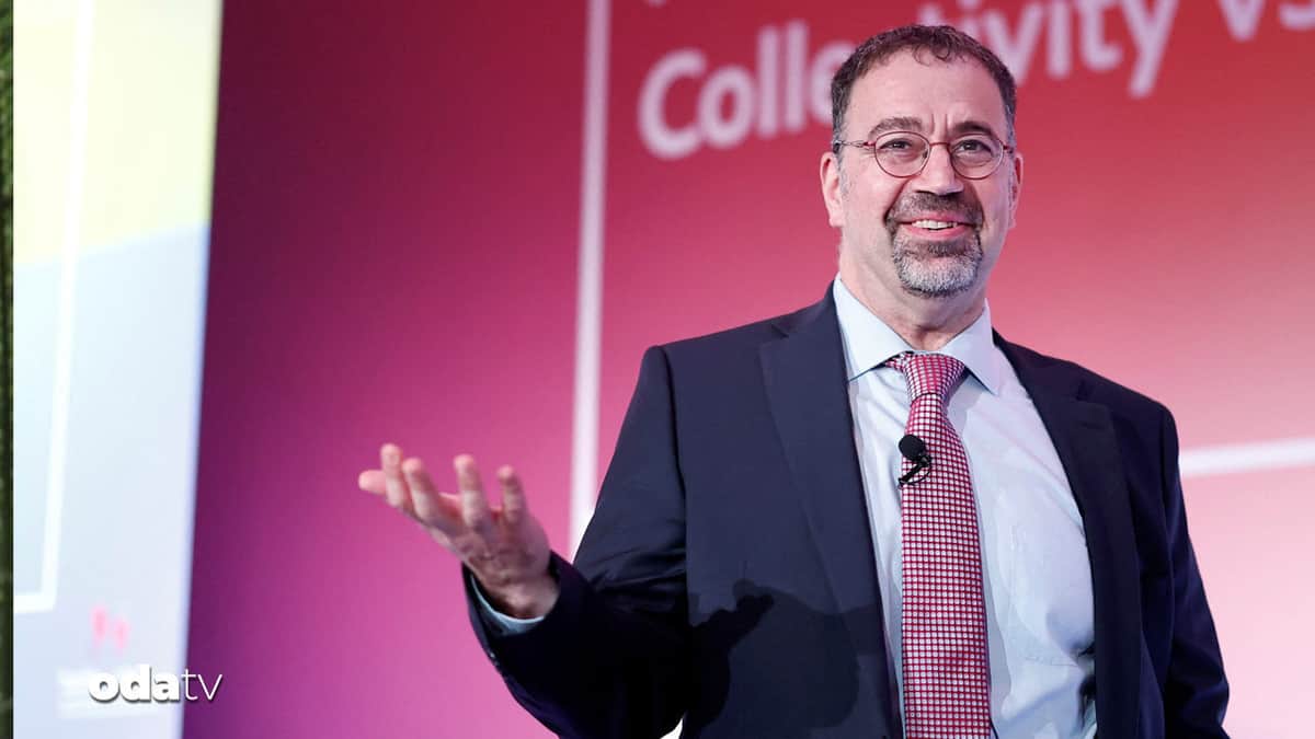 Daron Acemoğlu Economist'in gündeminde Daron Acemoğlu Economist'in gündeminde