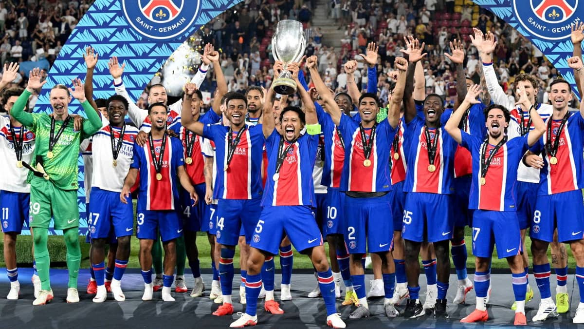 Üst üste ikinci kez... UEFA Süper Kupa'nın sahibi belli oldu! Üst üste ikinci kez... UEFA Süper Kupa'nın sahibi belli oldu!