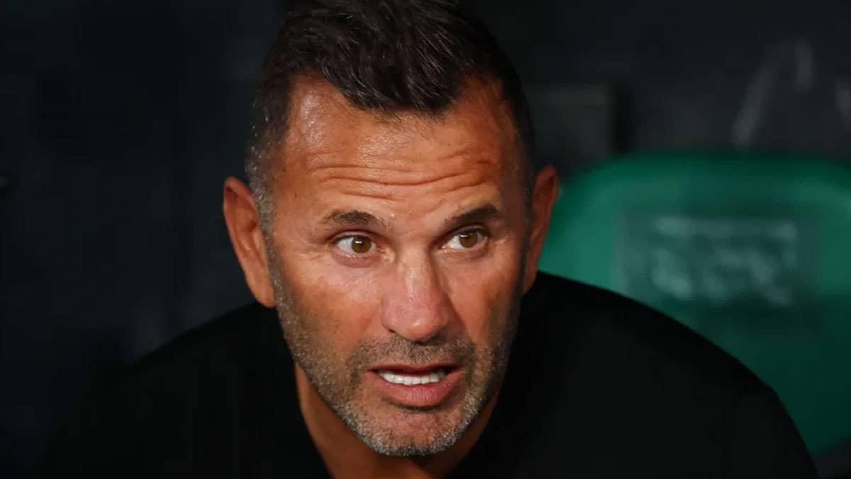 Okan Buruk maç sonunda ateş püskürdü Okan Buruk maç sonunda ateş püskürdü